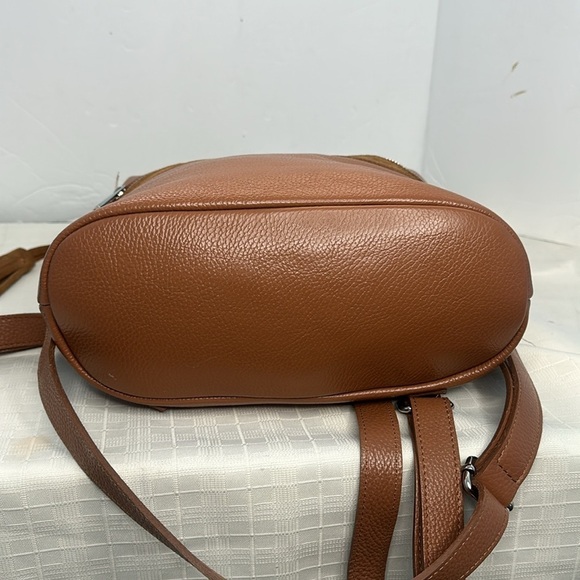 FIORDALISO Made in ITILY CONVERTIBLE HOBO, TOTE OR BACKPACK BAG - Picture 5 of 9